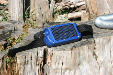 Batt latch device in black and blue